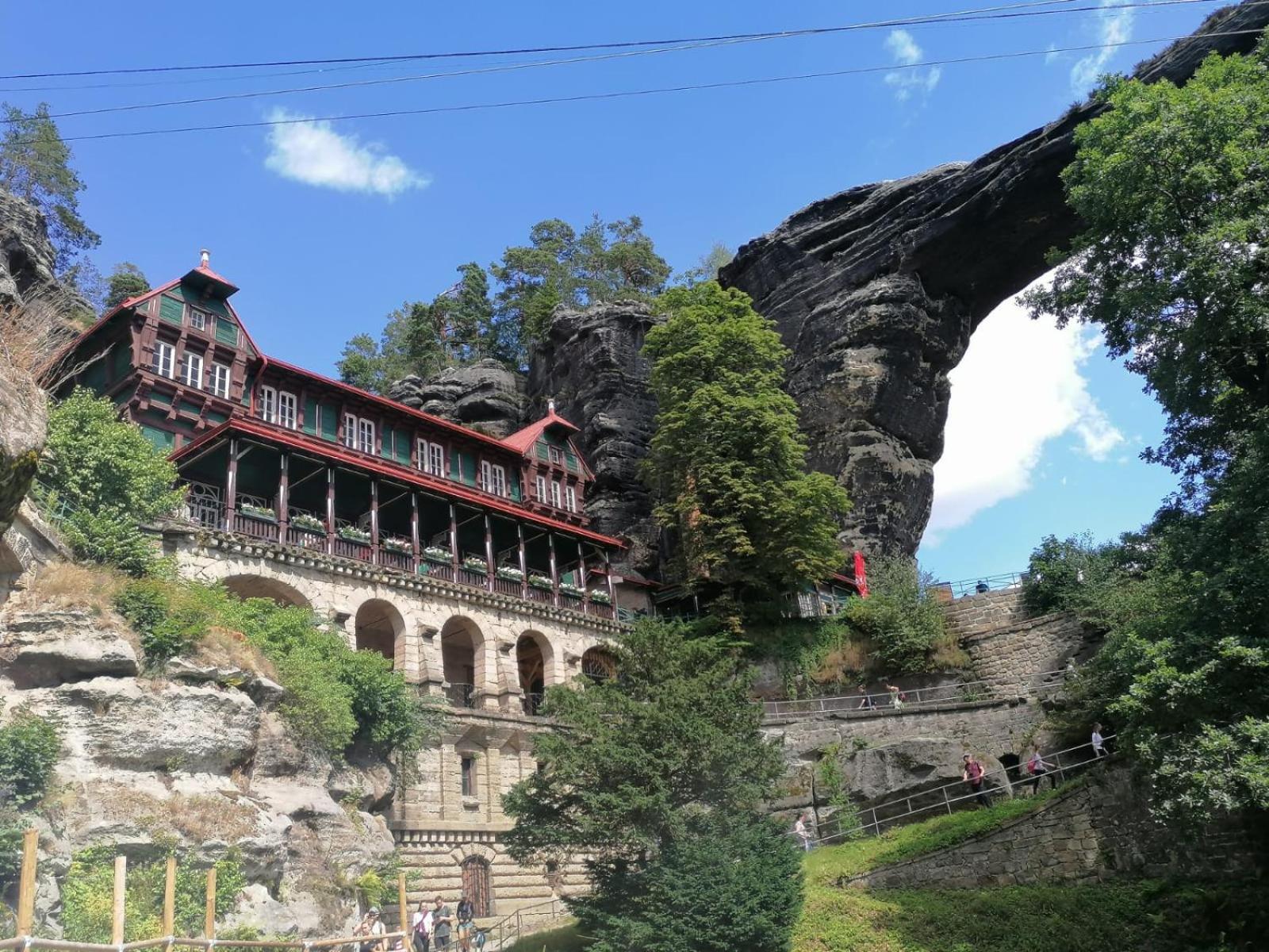 Pod Chlumem - útulný byt v blízkosti centra s terasou a grilem Decin Exterior foto
